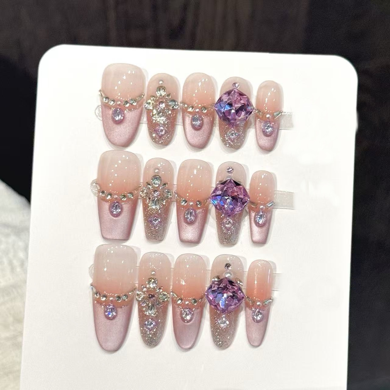 10個入り純手作業プレスコフィン/オーバルネイルアート、素敵 - Resin Art Purple のレビューと価格