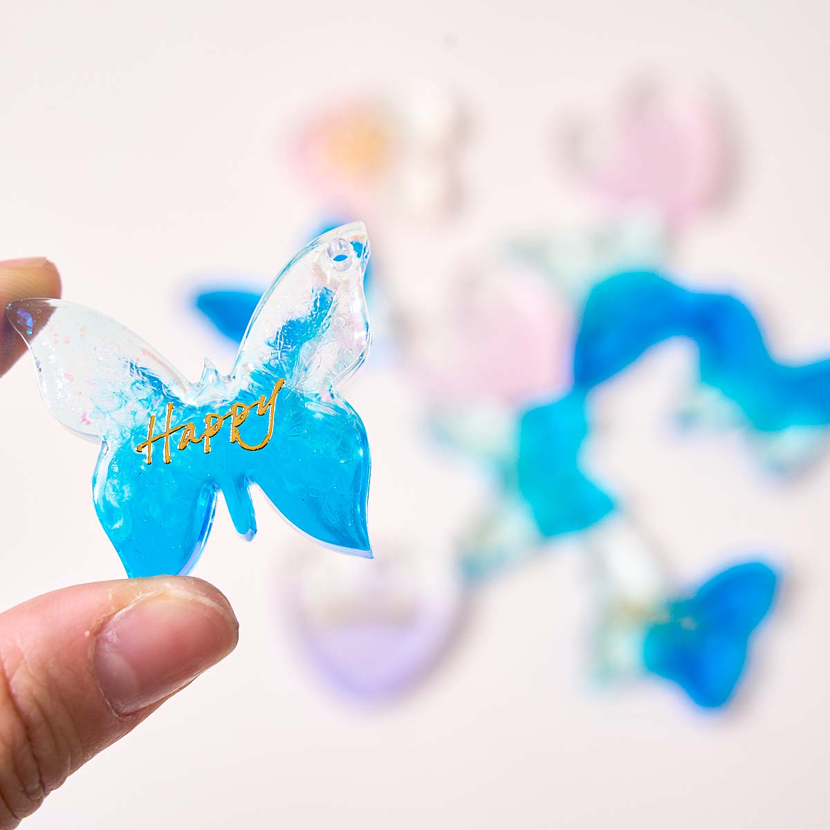 6穴付きイヤリングシリコンモールドDIYハート蝶形エポキシ樹 - Resin Art Liquid のレビューと価格